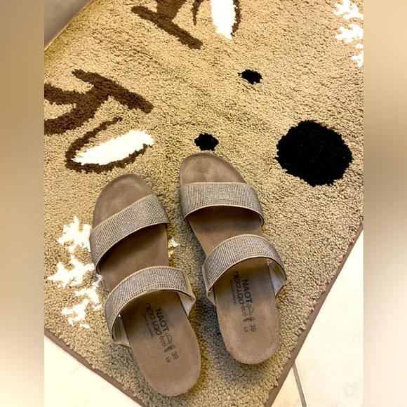 Women’s Naot sandals size 39 - Picture 1 of 5